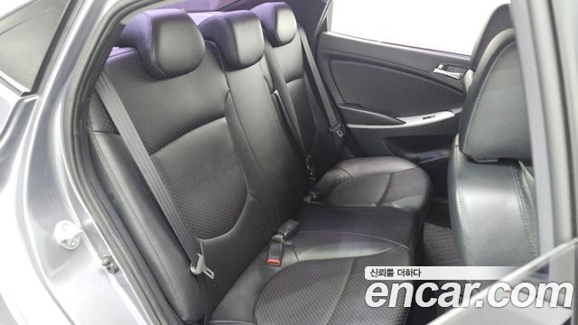 Hyundai Accent 2014 — photo 22