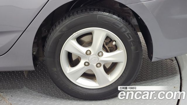 Hyundai Accent 2014 — photo 7