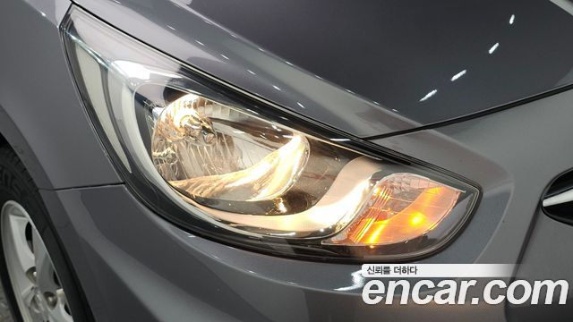 Hyundai Accent 2014 — photo 8