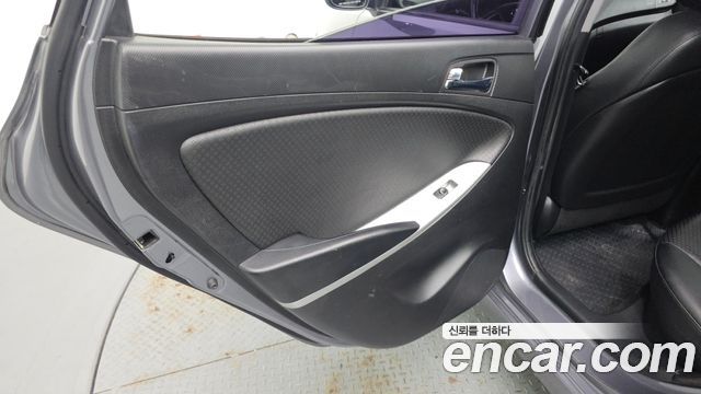 Hyundai Accent 2014 — photo 15