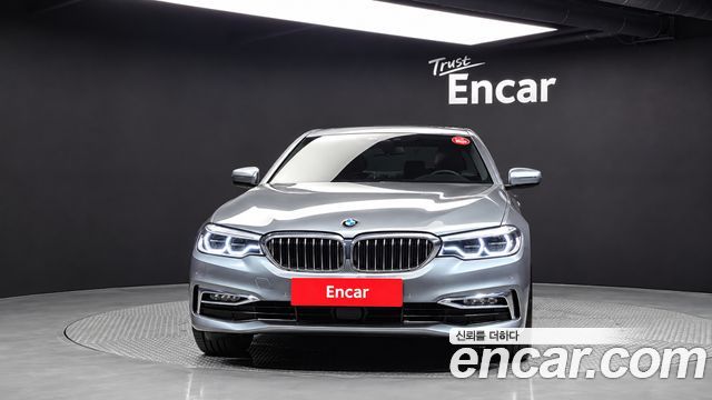 BMW 5-Series 2018 — photo 3
