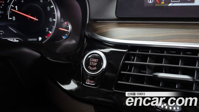 BMW 5-Series 2018 — photo 29