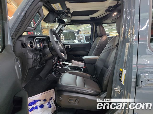 Jeep Wrangler 2026 — photo 8