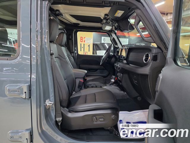 Jeep Wrangler 2026 — photo 17