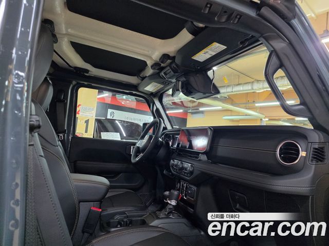 Jeep Wrangler 2026 — photo 18