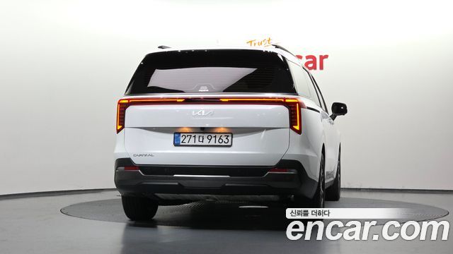 Kia Canival 2025 — photo 4