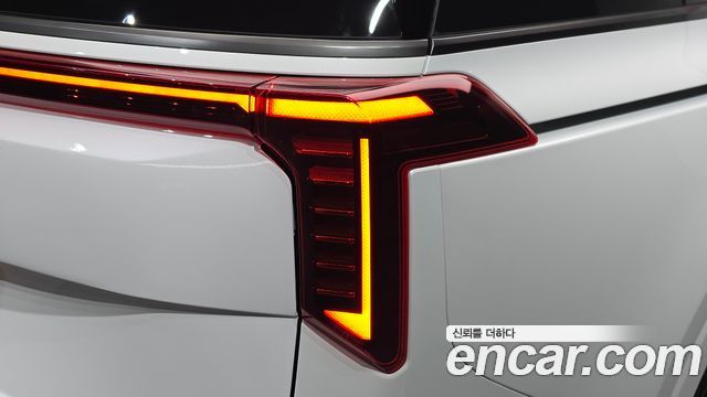 Kia Canival 2025 — photo 9
