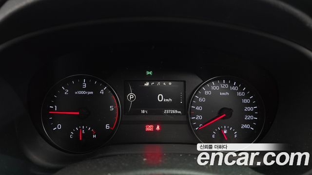 Kia Sportage 2016 — photo 8