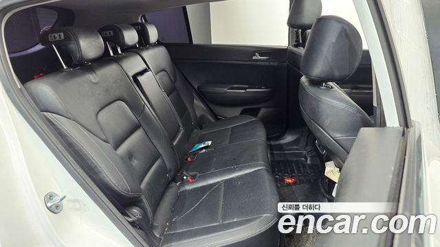 Kia Sportage 2016 — photo 11