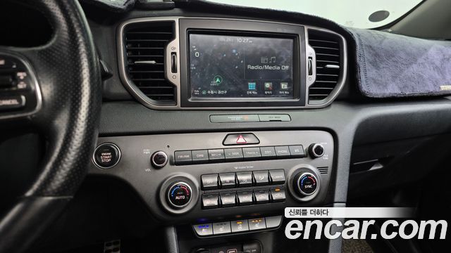 Kia Sportage 2016 — photo 12
