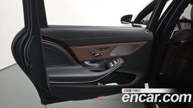 Mercedes-Benz S-Class 2020 — photo 15