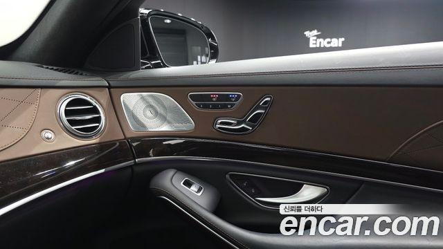 Mercedes-Benz S-Class 2020 — photo 28