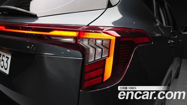 Kia Seltos 2023 — photo 9