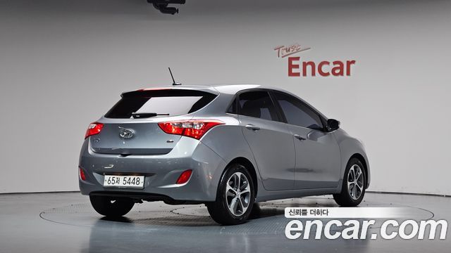 Hyundai i30 2015 — photo 2