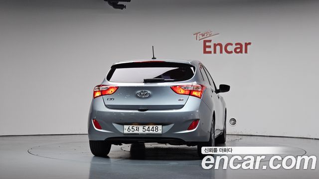 Hyundai i30 2015 — photo 4