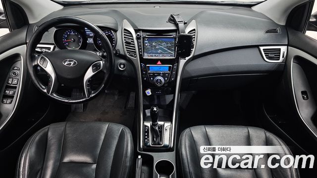 Hyundai i30 2015 — photo 10