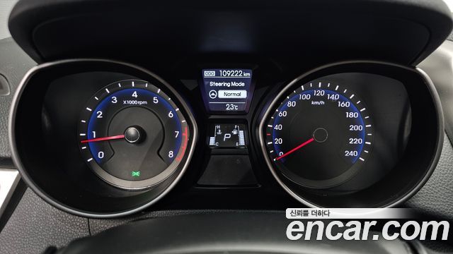 Hyundai i30 2015 — photo 11