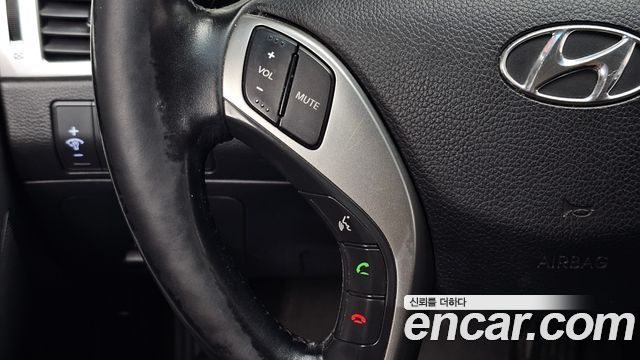Hyundai i30 2015 — photo 20