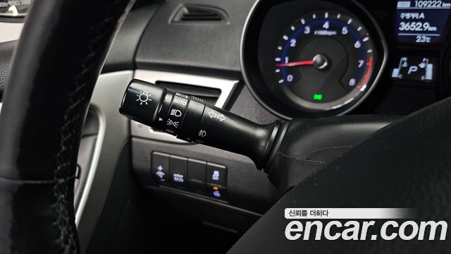 Hyundai i30 2015 — photo 23