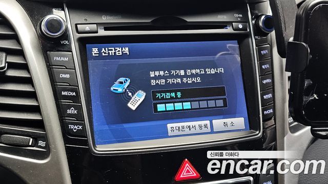 Hyundai i30 2015 — photo 26