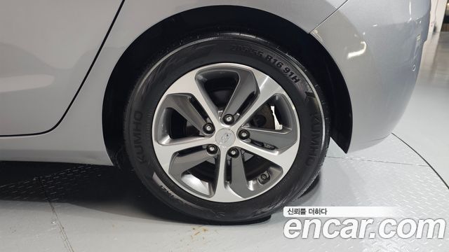 Hyundai i30 2015 — photo 7