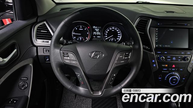 Hyundai Santafe 2018 — photo 12