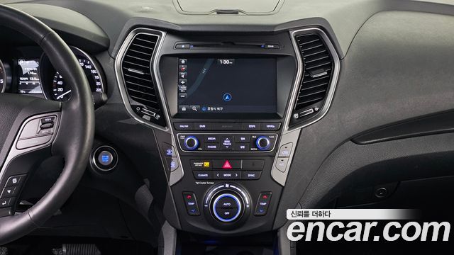 Hyundai Santafe 2018 — photo 14