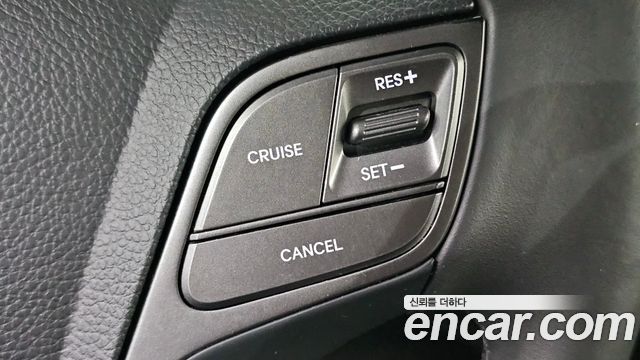 Hyundai Santafe 2018 — photo 16