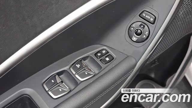 Hyundai Santafe 2018 — photo 19