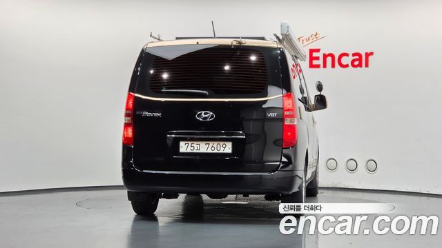 Hyundai Starex 2017 — photo 4
