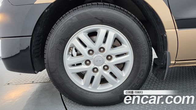 Hyundai Starex 2017 — photo 5