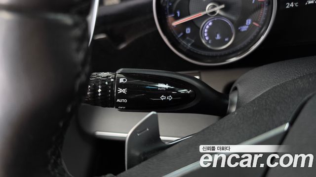 Hyundai Grandeur 2023 — photo 28