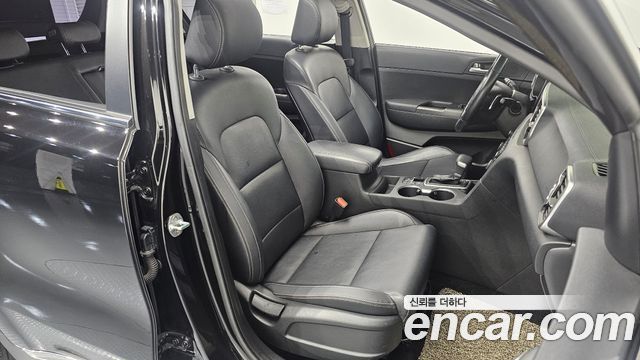 Kia Sportage 2018 — photo 12