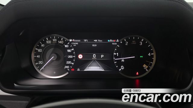 Land Rover Defender 2023 — photo 11