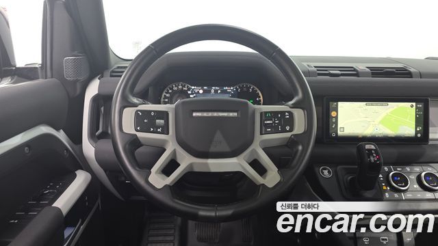 Land Rover Defender 2023 — photo 20