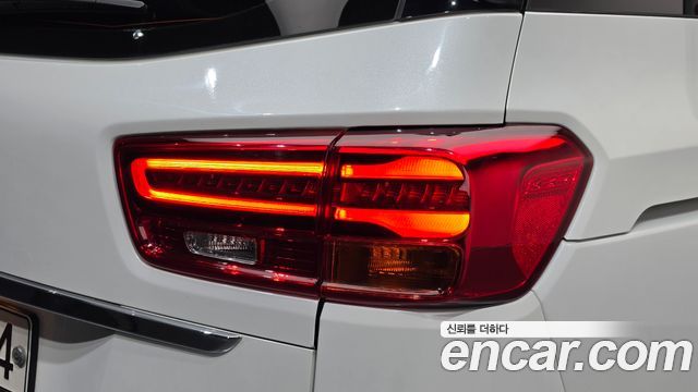 Kia Canival 2019 — photo 9