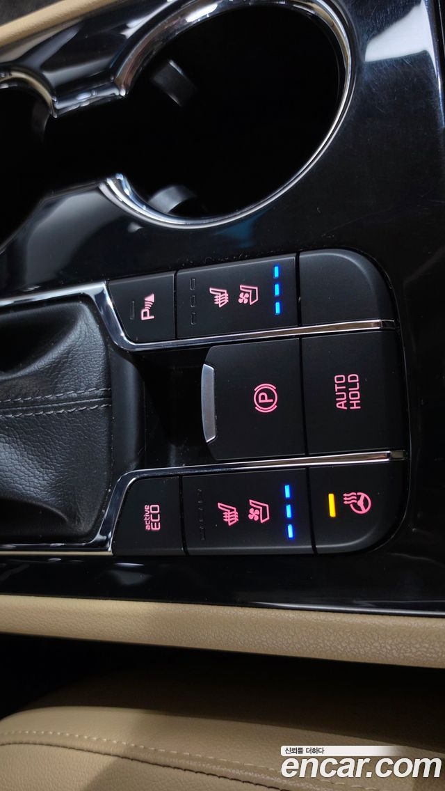 Kia Canival 2019 — photo 31