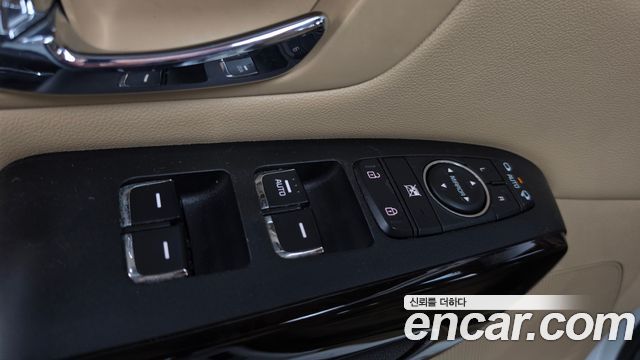 Kia Canival 2019 — photo 32