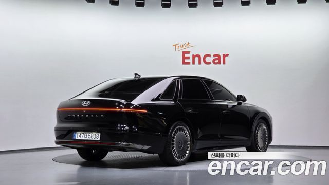 Hyundai Grandeur 2023 — photo 2