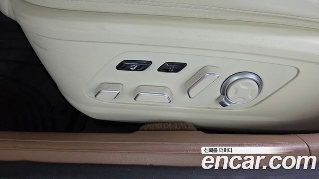 Hyundai Grandeur 2023 — photo 32