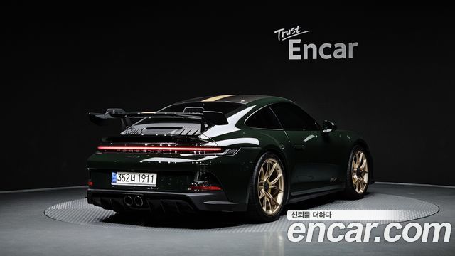 Porsche 911 2022 — photo 2