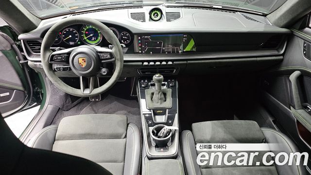 Porsche 911 2022 — photo 10