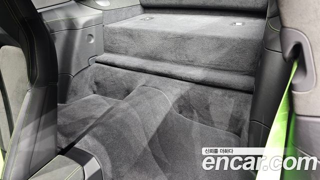 Porsche 911 2022 — photo 17