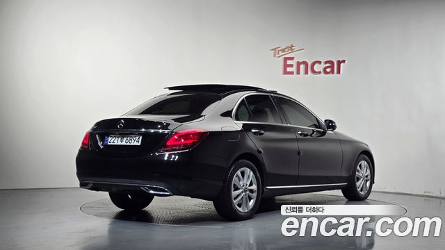 Mercedes-Benz C-Class 2020 — photo 2