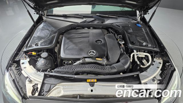 Mercedes-Benz C-Class 2020 — photo 6