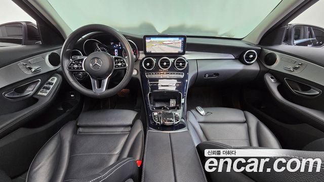 Mercedes-Benz C-Class 2020 — photo 10