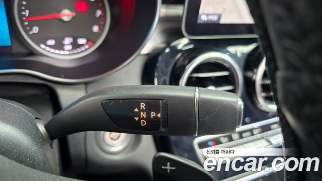 Mercedes-Benz C-Class 2020 — photo 12