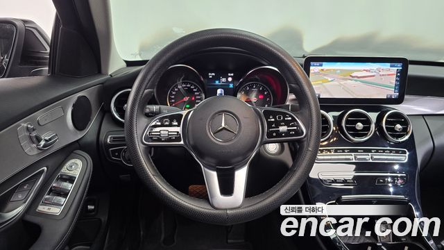 Mercedes-Benz C-Class 2020 — photo 18