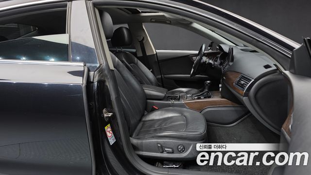 Audi A7 2014 — photo 11
