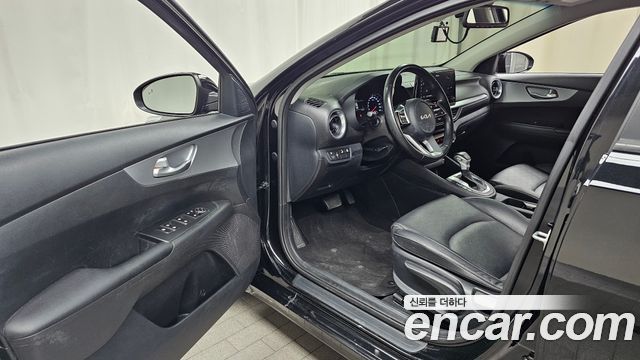Kia K3 2022 — photo 13